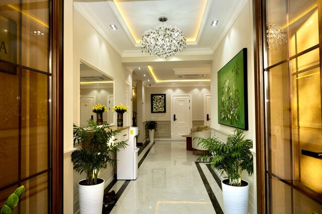 Amira Boutique exterior